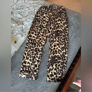 Leopard silky 2 piece pajama loungers